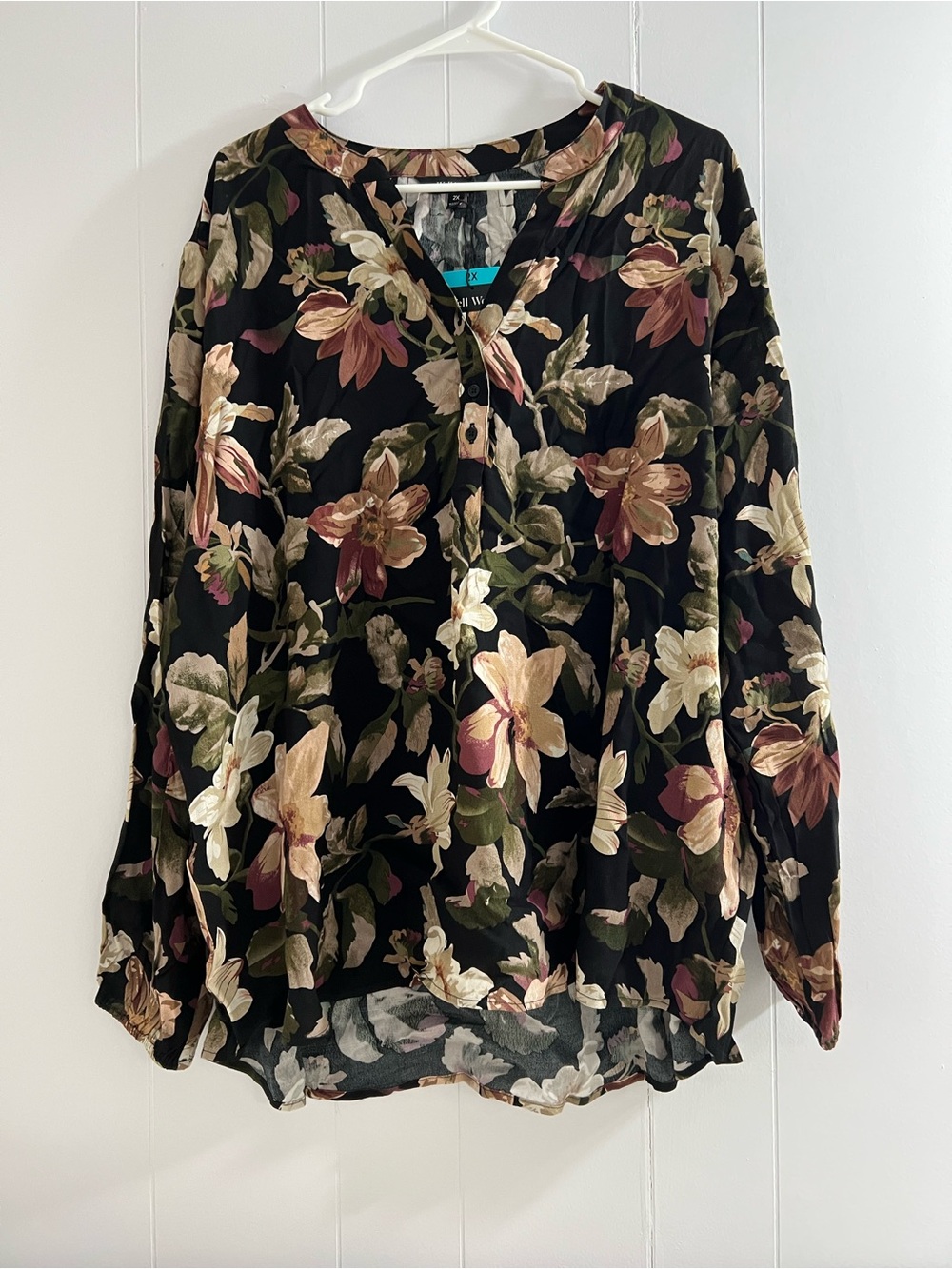 Well Worn Black Floral Button-Front Blouse
#13
